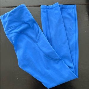 Lululemon Invigorate leggings size 4 25 inch Cerulean blue